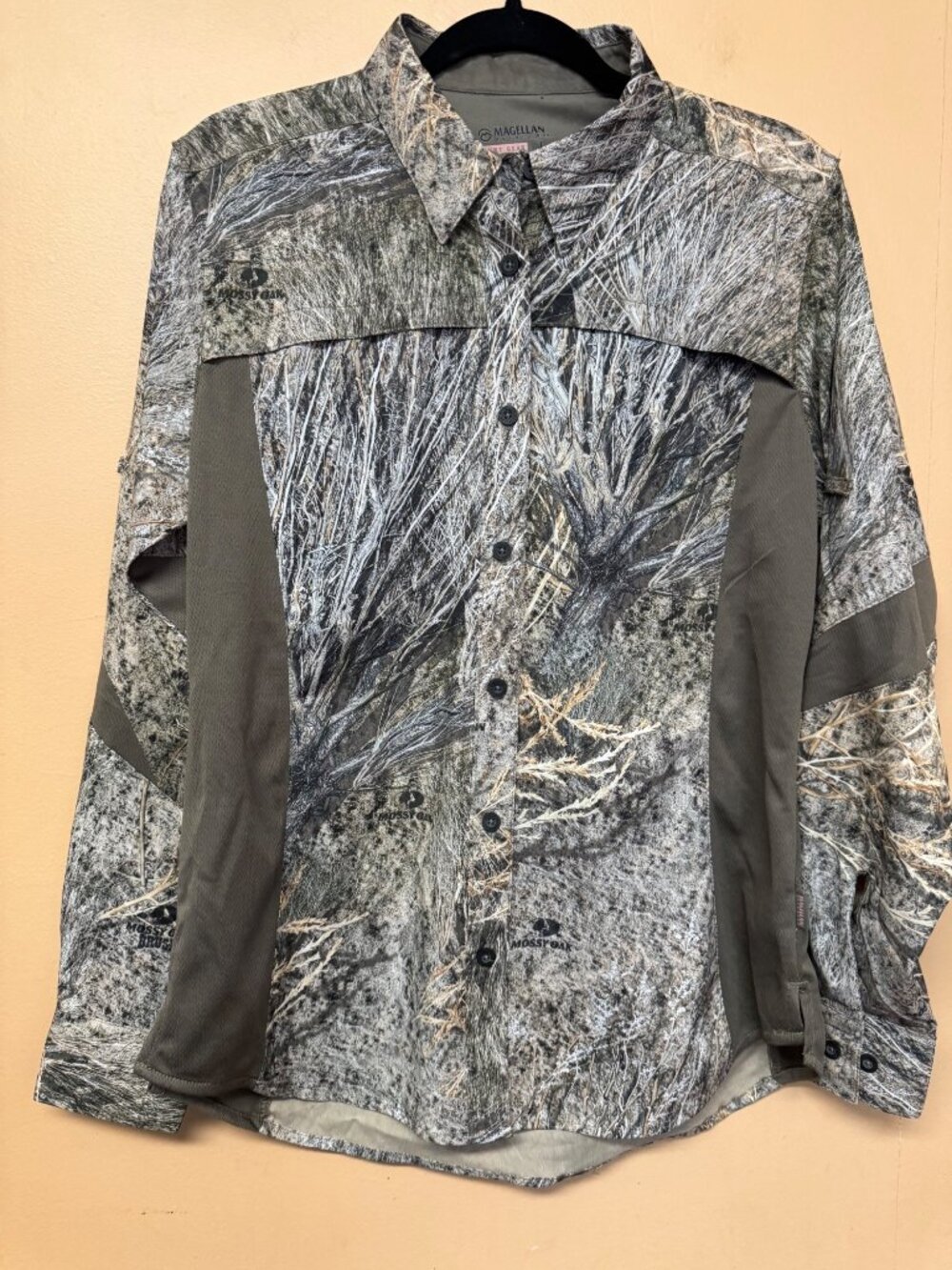 Magellan Outdoors Hunt Gear Mossy Oak Brush Camo Performance Hunting Shirt L